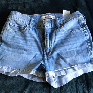 High rise Hollister shorts